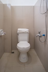 Cvp Hotel by OYO Rooms
