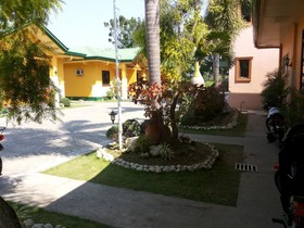 Farm Side Hotel