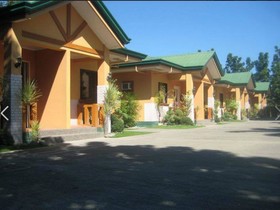 Farm Side Hotel