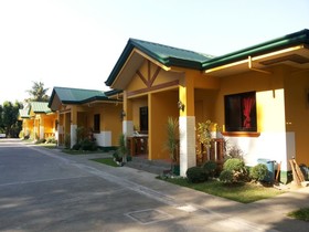 Farm Side Hotel