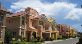 Crown Regency Suites & Residences Mactan