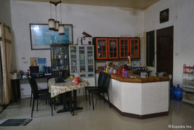 Dee GuestHouse
