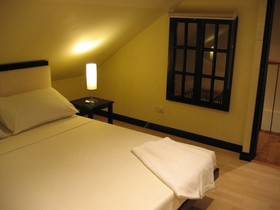 Lancaster Cebu