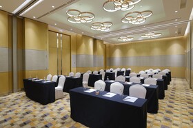 Savoy Hotel Mactan Newtown