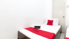 Galoso Travellers Inn by RedDoorz