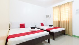 Galoso Travellers Inn by RedDoorz