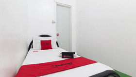 Galoso Travellers Inn by RedDoorz