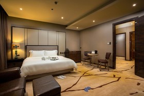 Lotus Blu Hotel