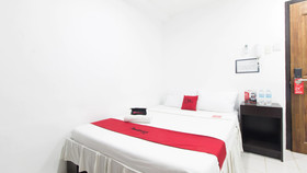 Basic Rooms Hotel by RedDoorz