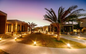 Tana Beach Villas