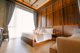 Tana Beach Villas