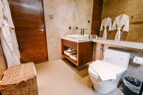 Tana Beach Villas