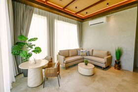 Tana Beach Villas
