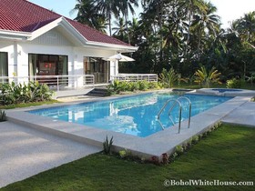 Bohol White House B&B