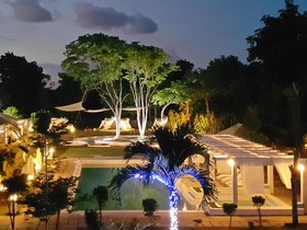 Blue Hotel And Resort