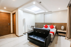 Alley 8 by OYO Rooms