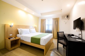 Aurum One Makati