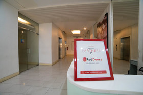 RedDoorz TJMG by Bel Air Polaris Makati