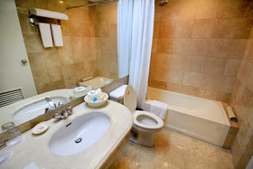 Oxford Suites Makati