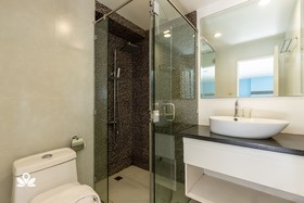 Bryan Condo Makati by ZEN Rooms