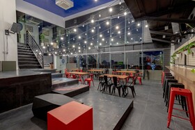 Draper Startup House for Entrepreneurs Hotel