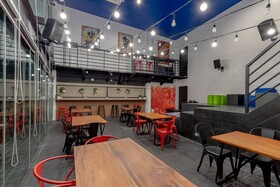 Draper Startup House for Entrepreneurs Hotel