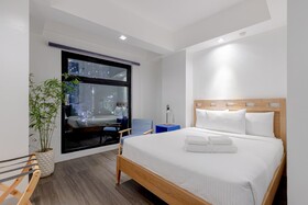 Draper Startup House for Entrepreneurs Hotel