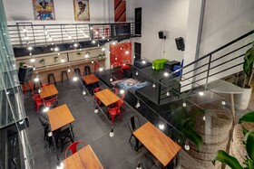 Draper Startup House for Entrepreneurs Hotel