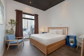 Draper Startup House for Entrepreneurs Hotel
