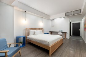 Draper Startup House for Entrepreneurs Hotel