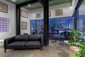 Draper Startup House for Entrepreneurs Hotel
