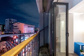 Draper Startup House for Entrepreneurs Hotel