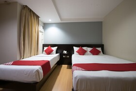 Festive Hotel by OYO