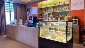 Holiday Inn Makati