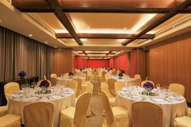 Holiday Inn Makati