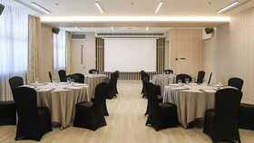 Holiday Inn Makati