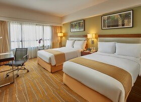 Holiday Inn Makati