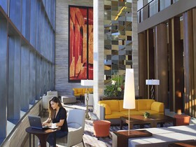 Holiday Inn Makati