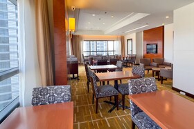 Holiday Inn Makati
