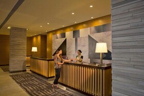 Holiday Inn Makati