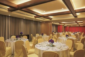 Holiday Inn Makati