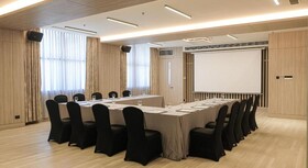 Holiday Inn Makati