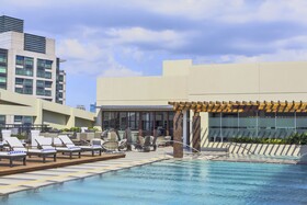 Holiday Inn Makati