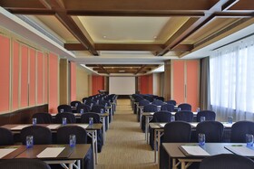 Holiday Inn Makati