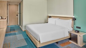 Holiday Inn Makati