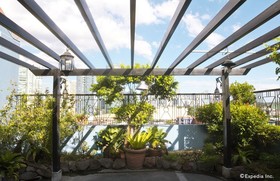 Isabelle Royale Hotel & Suites