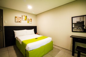 Jade Hotel and Suites Makati
