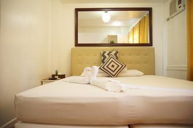Makati Riverside Inn