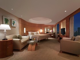 Makati Shangri-La