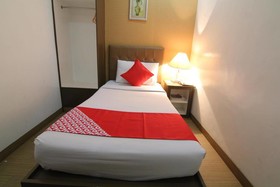 OYO 106 24h City Hotel